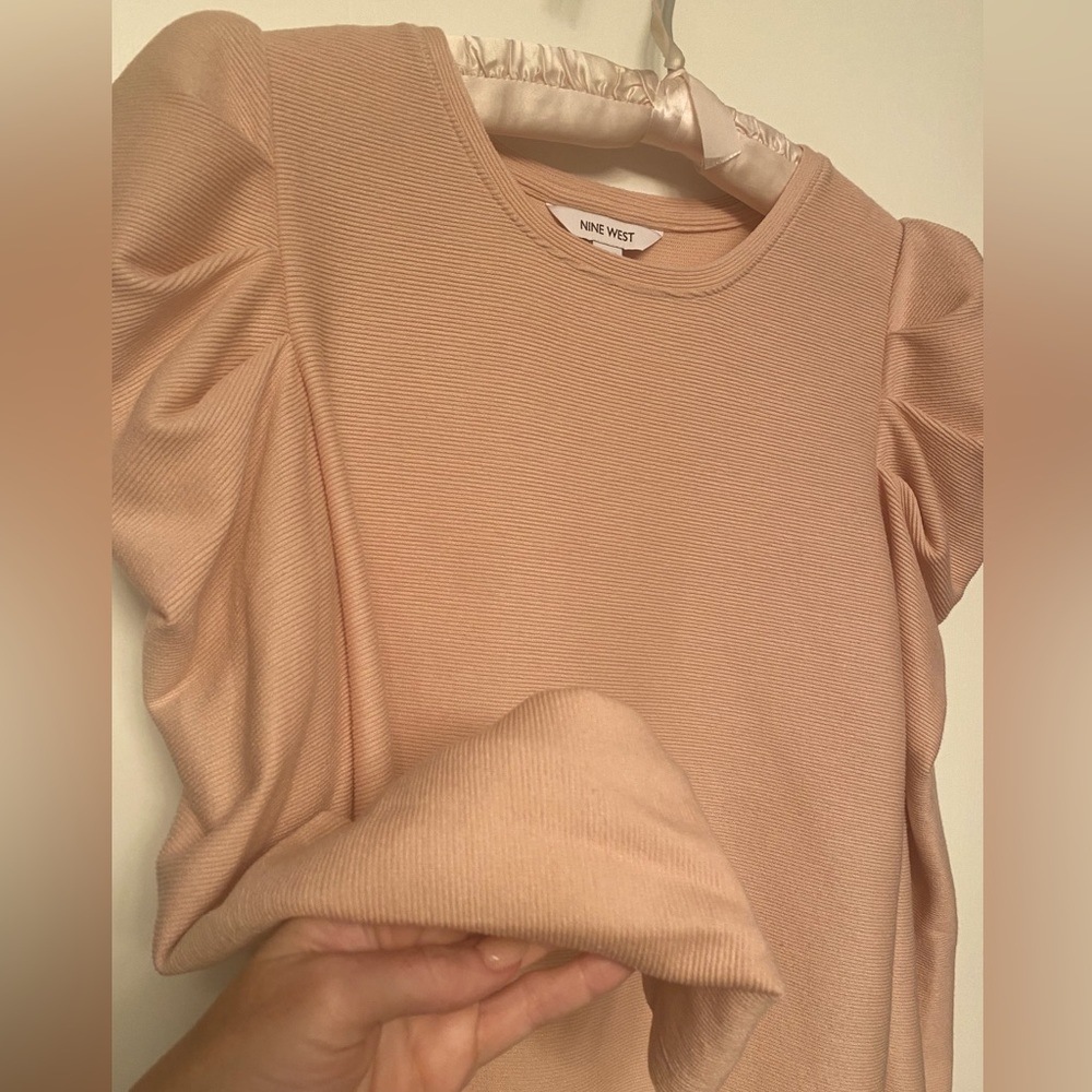 NineWest puff longed sleeve, ribbed sweater